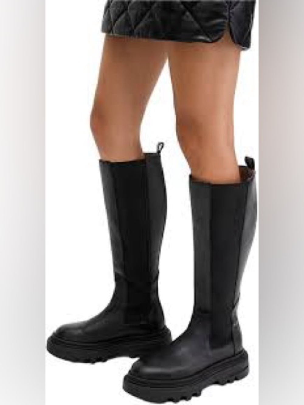 Black Women's Knee-High Chunky Sole Boots